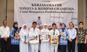 Toyota Donasikan Ratusan Ribu Bacaan ke Sekolah